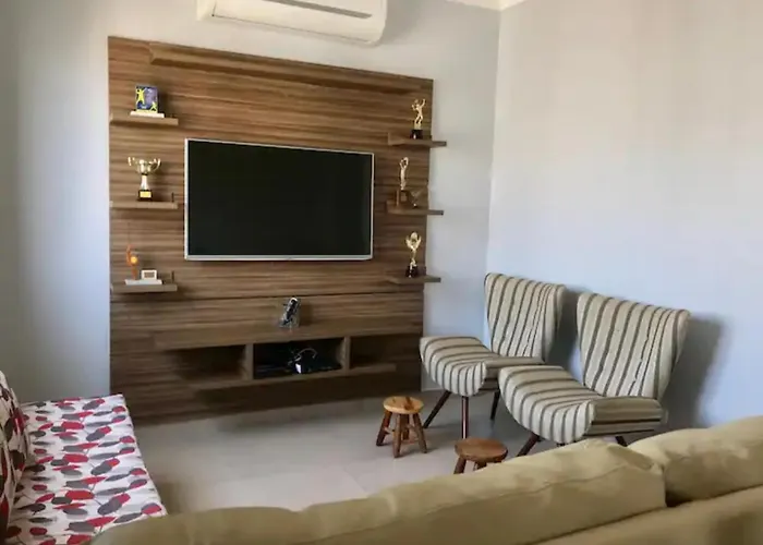 Cap 5, Capitania Varam , 3 Dormitorios, Ate 8 Pessoas, Mais Duas Criancas Ate 5 Anos, Piscina, Varanda Gourmet Com Churrasqueira