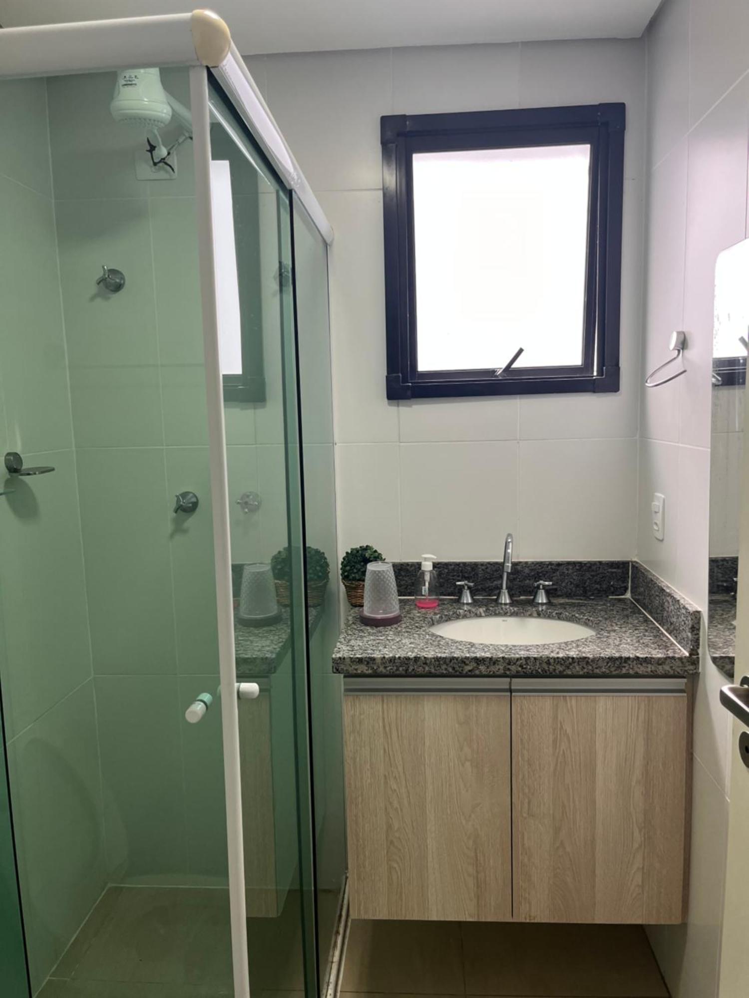 Apartment Cap 5, Capitania Varam , 3 Dormitorios, Ate 8 Pessoas, Duas Criancas Ate 5 Anos, Piscina, Varanda Gourmet Com Churrasqueira Guaruja