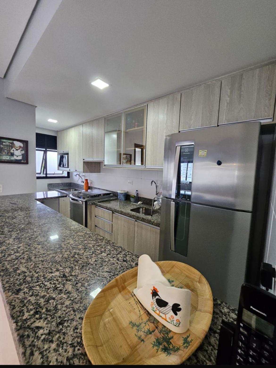 Cap 5, Capitania Varam , 3 Dormitorios, Ate 8 Pessoas, Duas Criancas Ate 5 Anos, Piscina, Varanda Gourmet Com Churrasqueira Guaruja