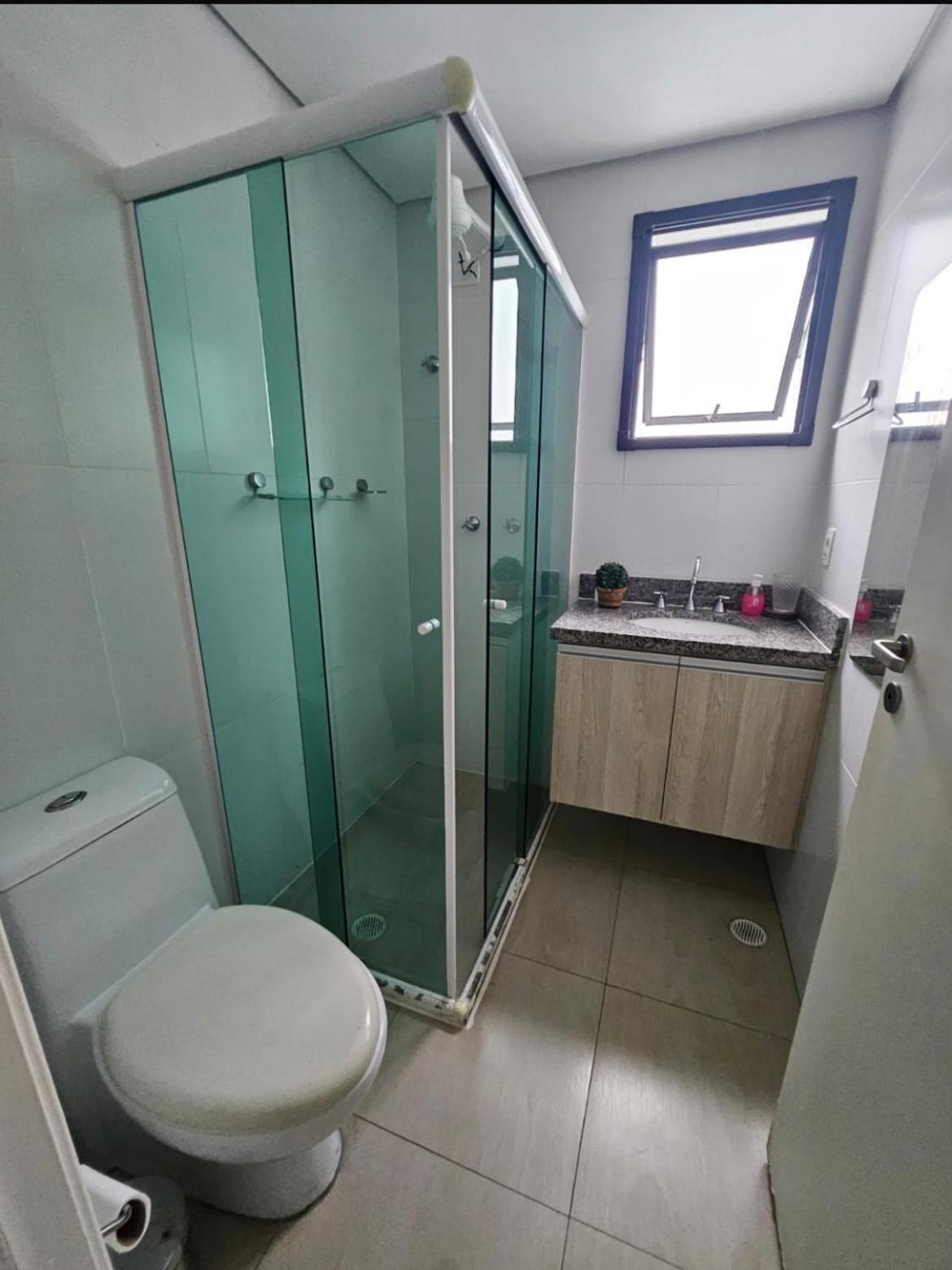Apartment Cap 5, Capitania Varam , 3 Dormitorios, Ate 8 Pessoas, Duas Criancas Ate 5 Anos, Piscina, Varanda Gourmet Com Churrasqueira